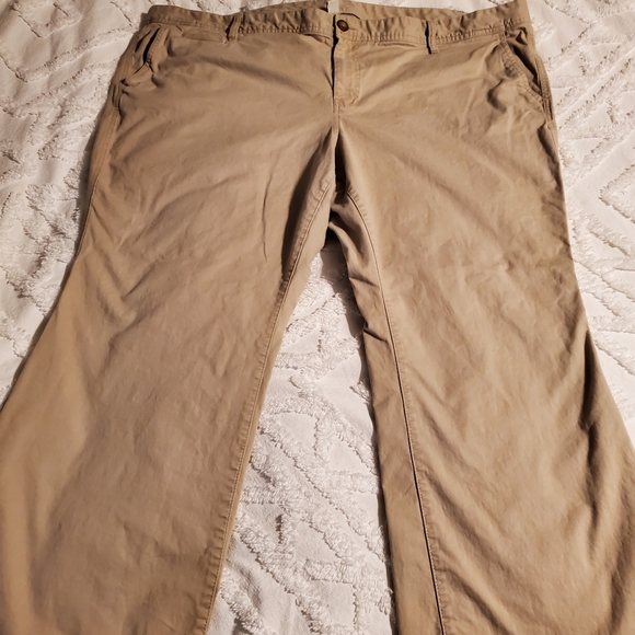 Old Navy Denim - Old Navy Khaki Pant Plus size 26s